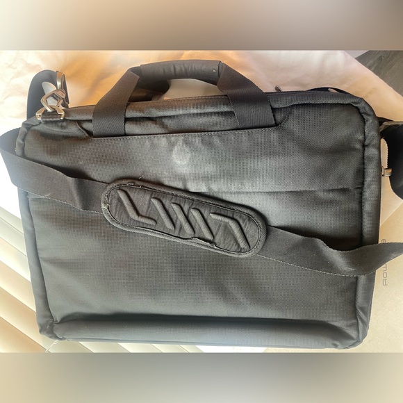 Briggs and Riley laptop bag - Picture 6 of 7